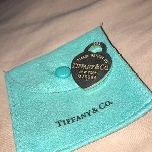 Tiffany & co necklace pendant